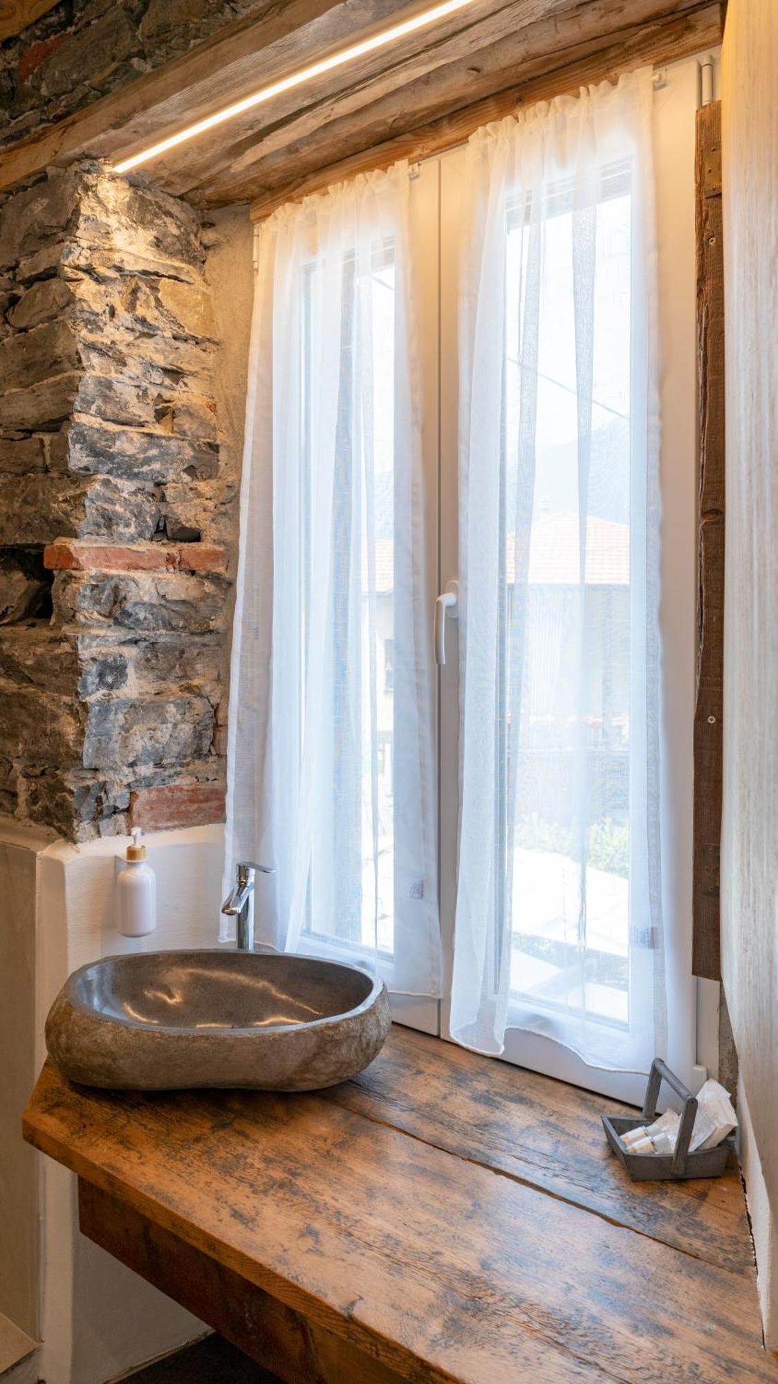 Salice Divino Hotel Lezzeno Szoba fotó