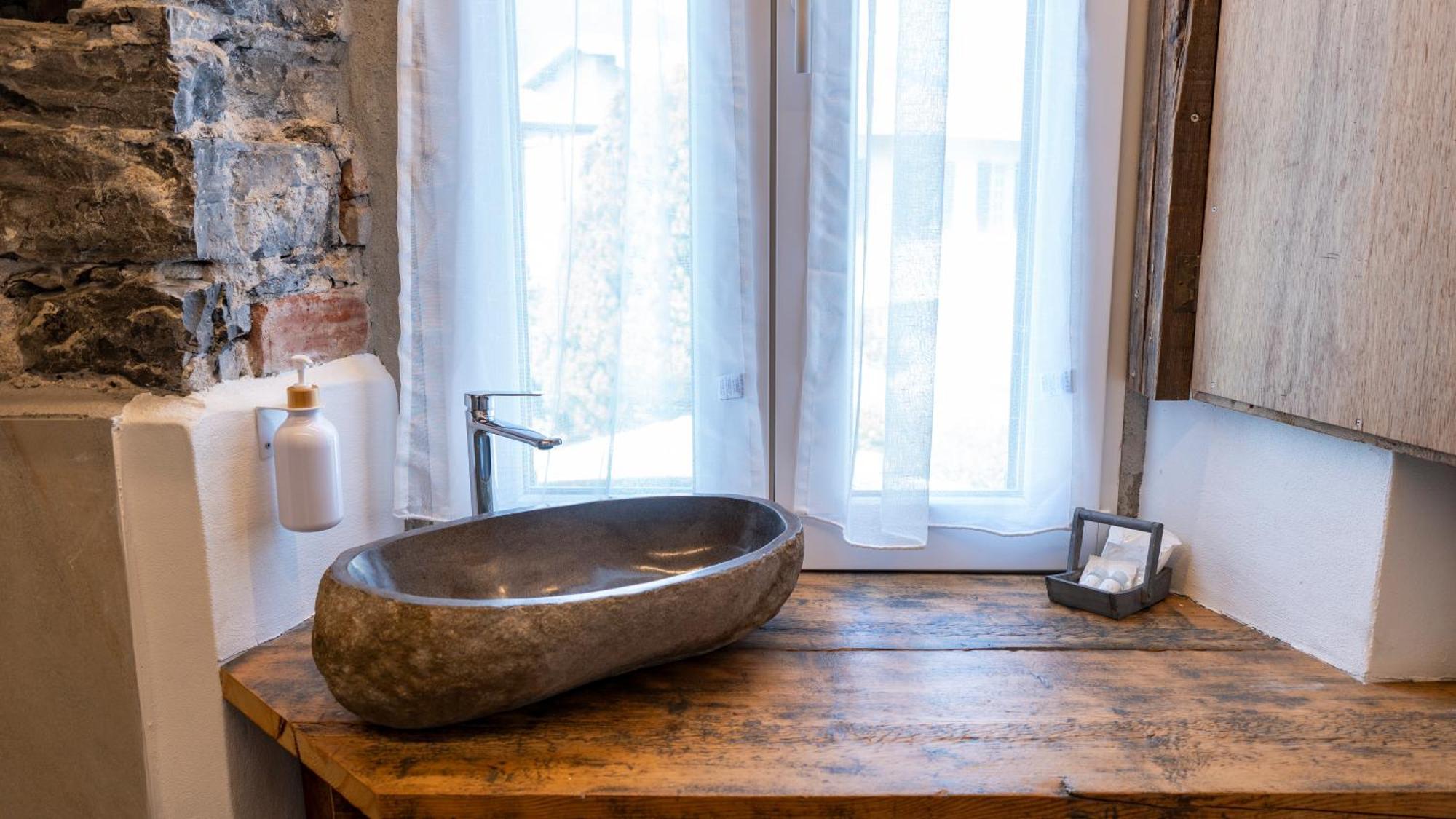 Salice Divino Hotel Lezzeno Szoba fotó