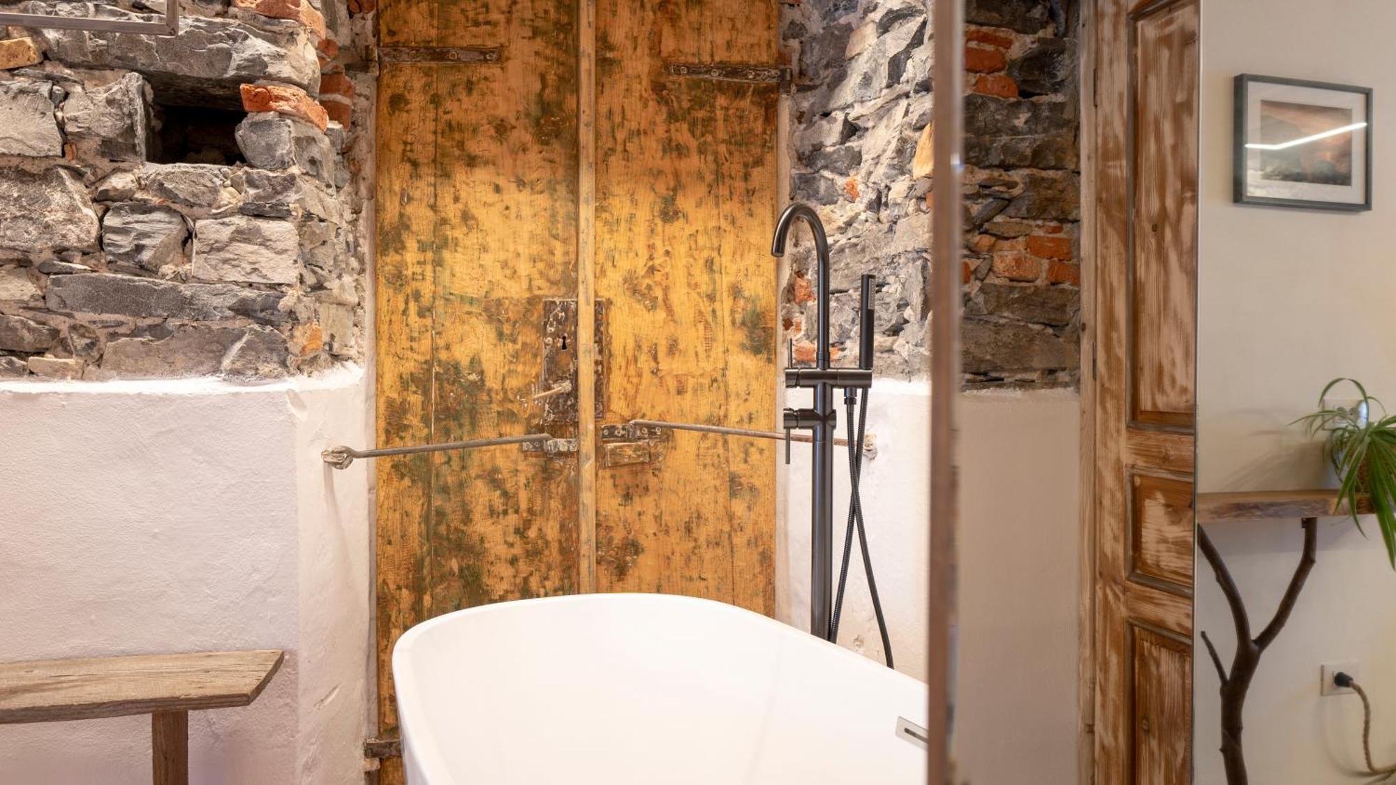 Salice Divino Hotel Lezzeno Szoba fotó
