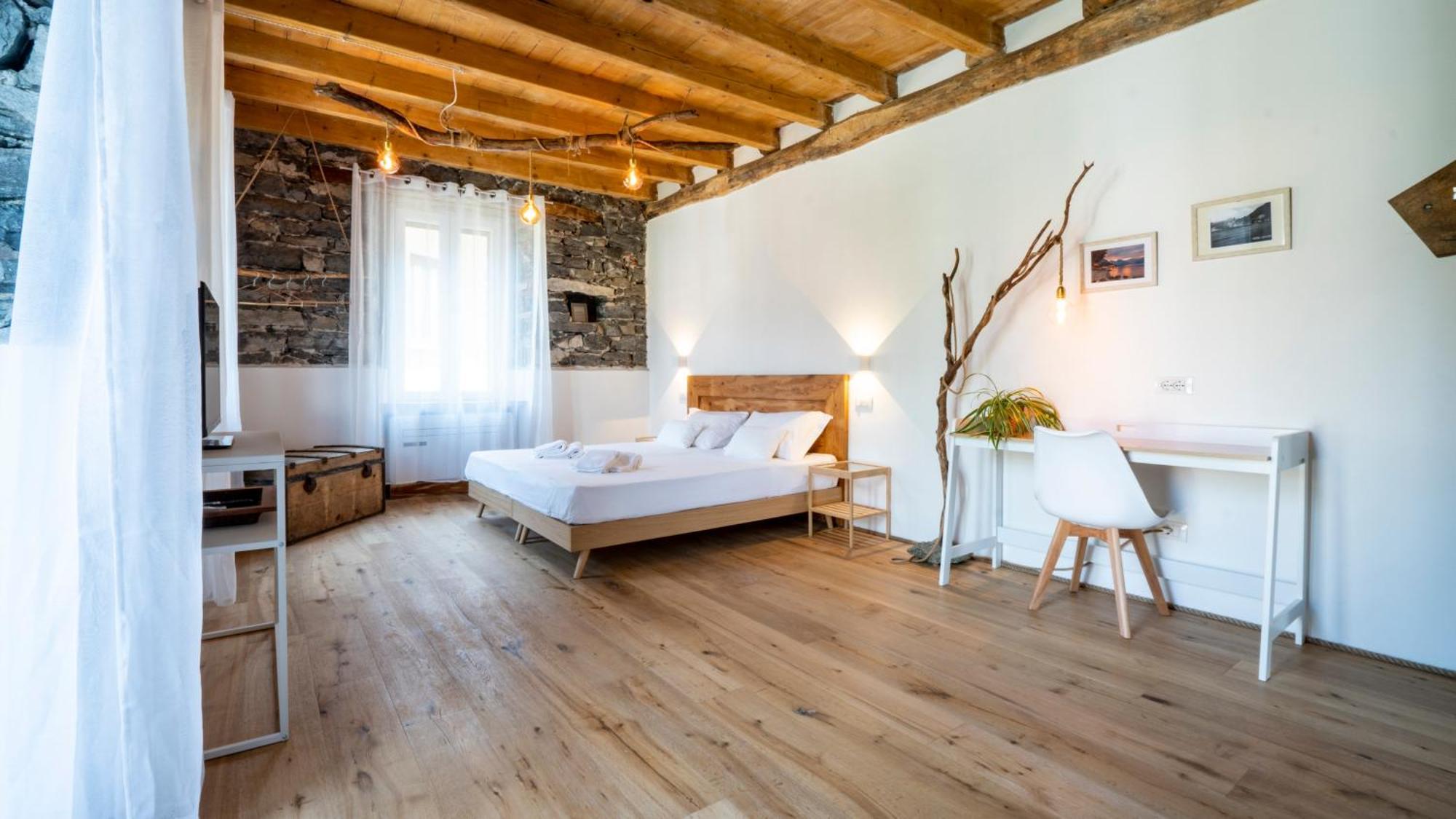 Salice Divino Hotel Lezzeno Szoba fotó